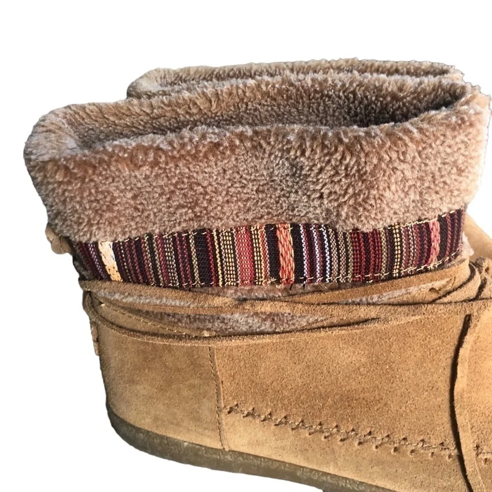 Skechers Women's BOBS Earthwise Bootie Brown Suede Size 9 Fall/Winter Boot